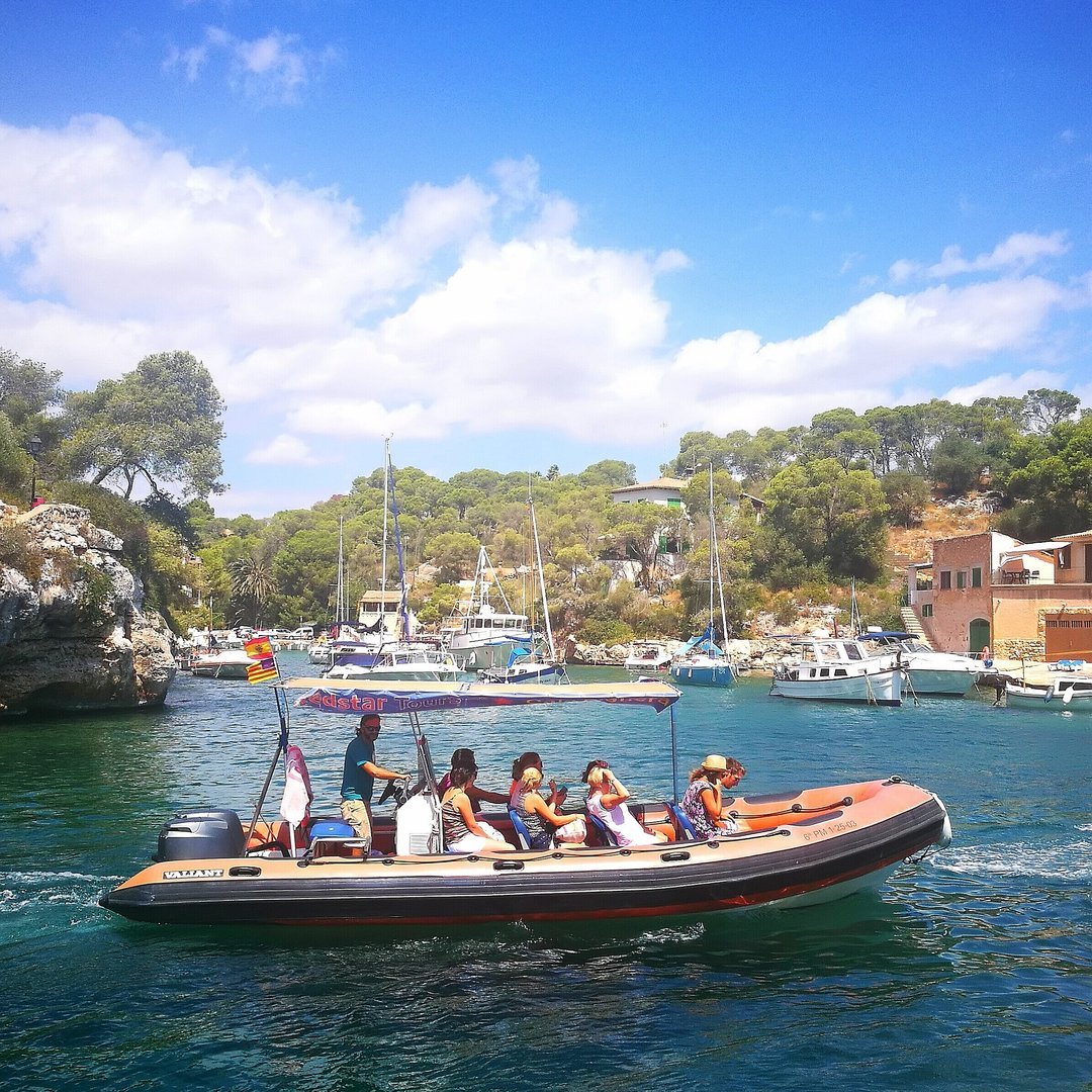 Abfahrt von Cala Figuera mit dem Boot