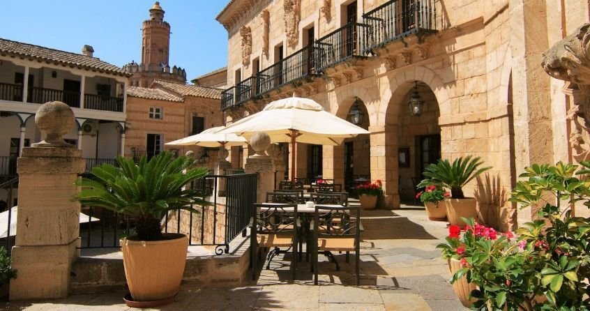 Besuch im pueblo español