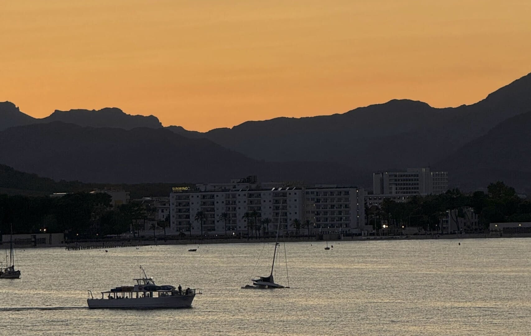 Coral Bootsfahrt Sonnenuntergang 