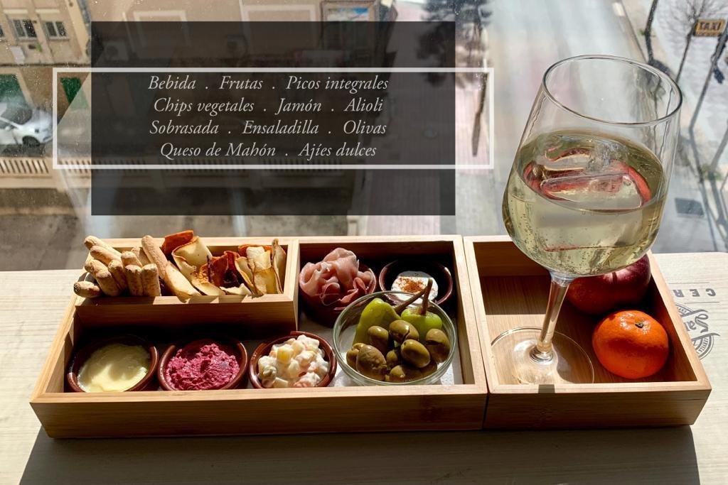 Essen auf dem Katamaran