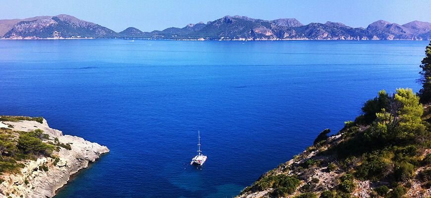 Katamaran Tour: Blick auf die Bucht von Pollensa