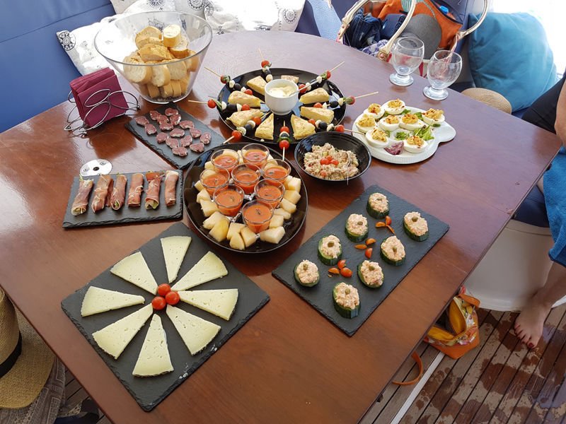 comida y bebida incluidas