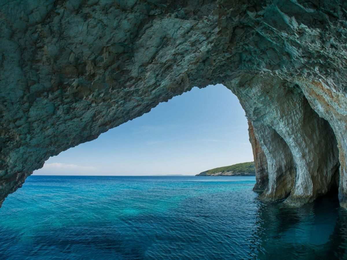 imagen hermosa de cueva marina