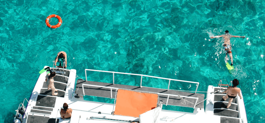 parada en la ruta del catamaran