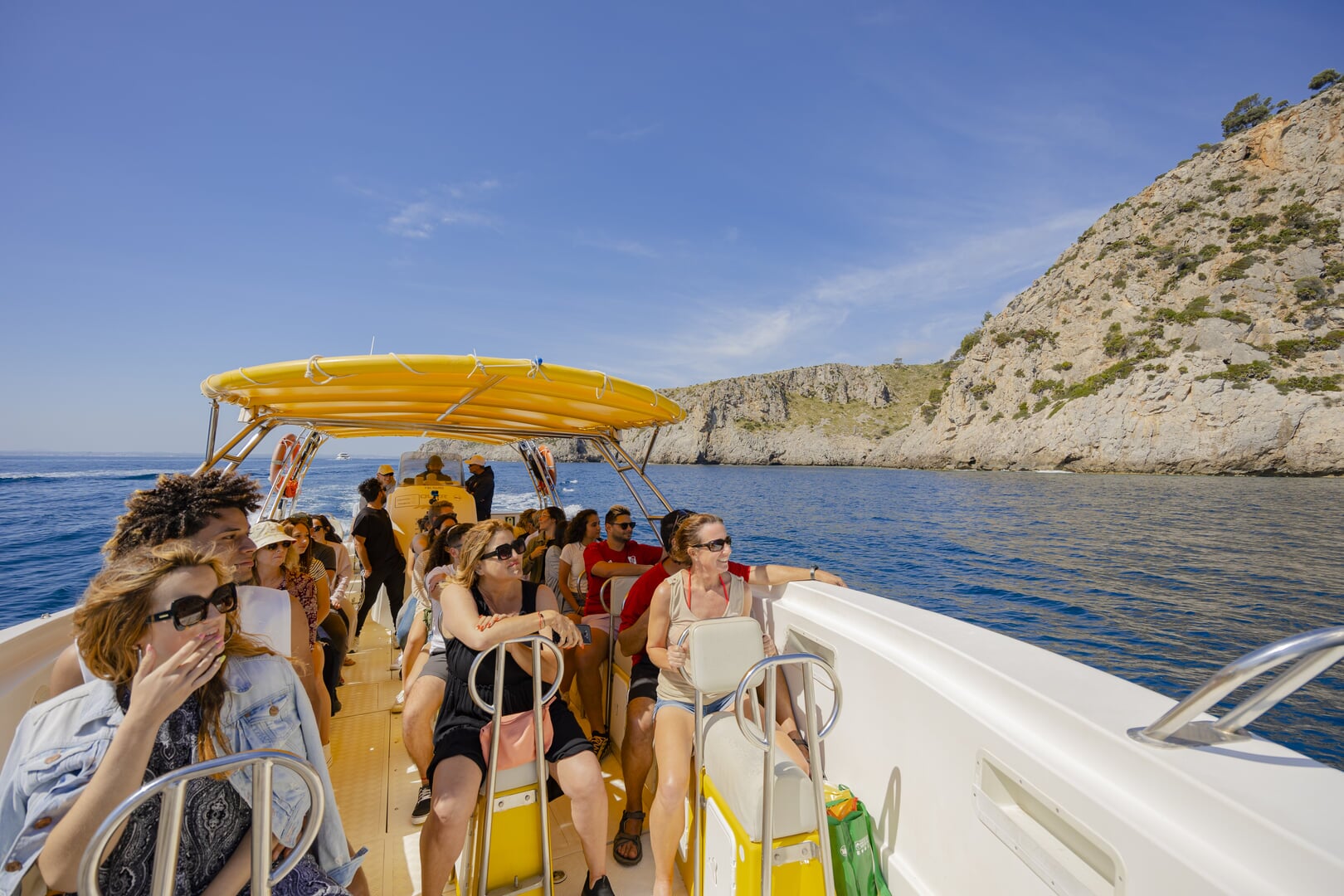 snorkelling en la excursión en catamaran