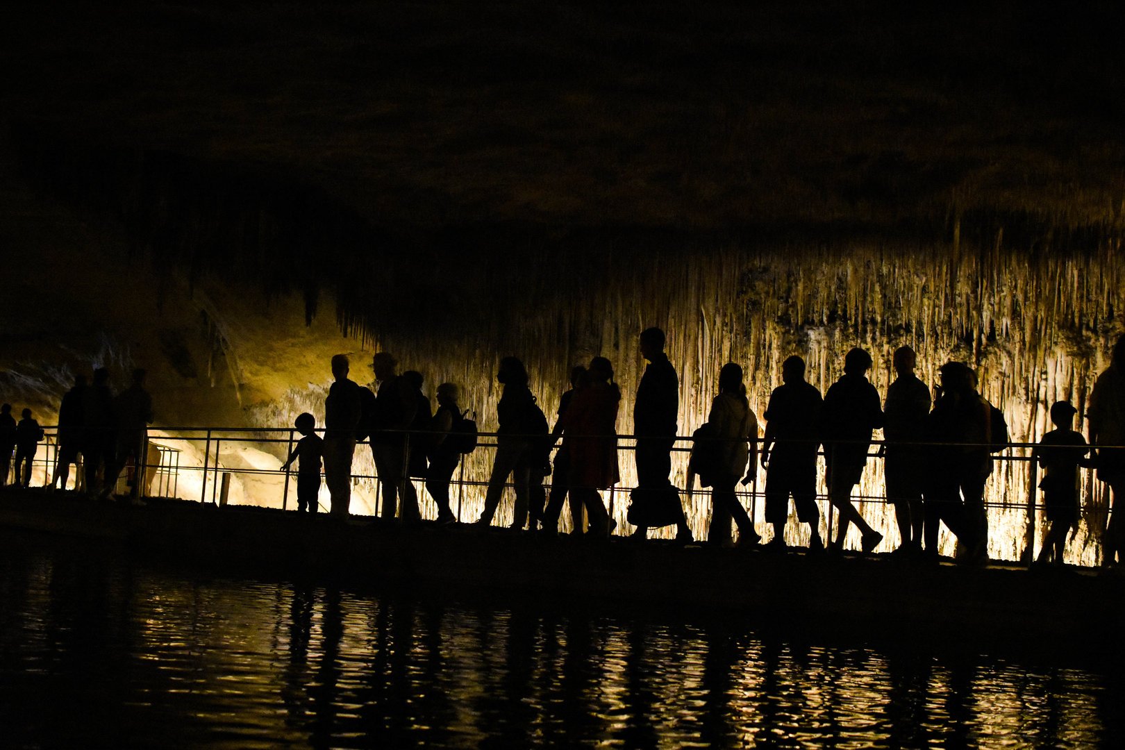 recorrido por las cuevas de porto cristo
