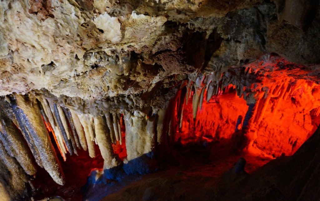 interior de la cueva