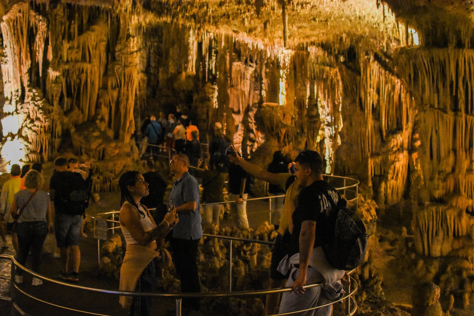 visita grupo exclusivo a las cuevas del drach
