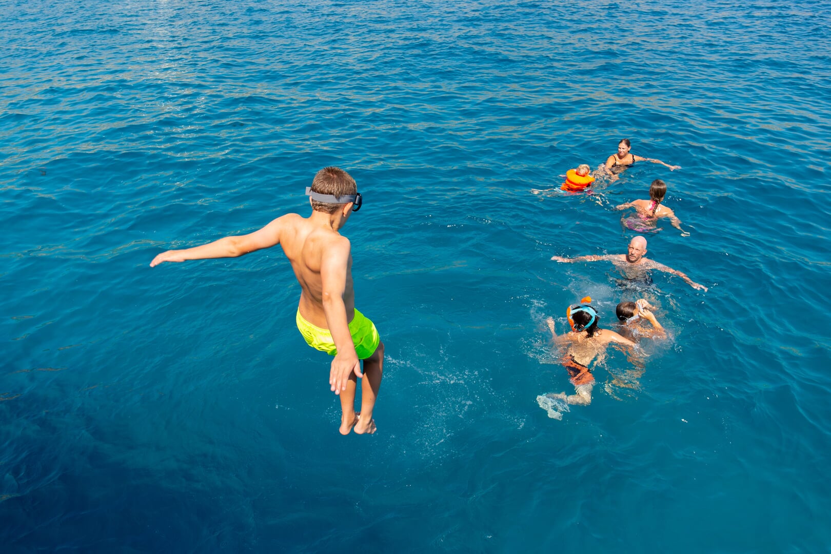 diversion bañándose