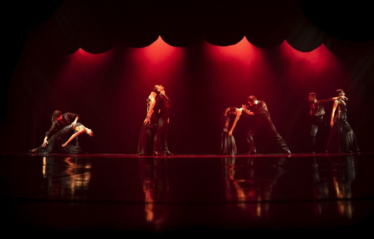 Actuaciones del show Exhibit