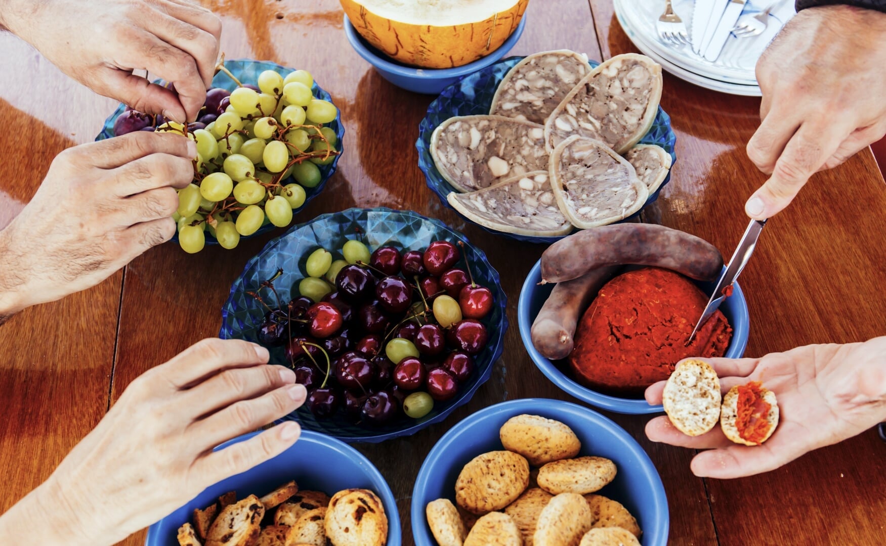 Salida en velero con tapas y bebida