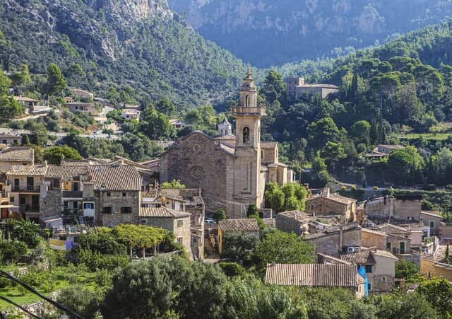 Excursiones y actividades - Excursión Valldemossa, Deia y Soller