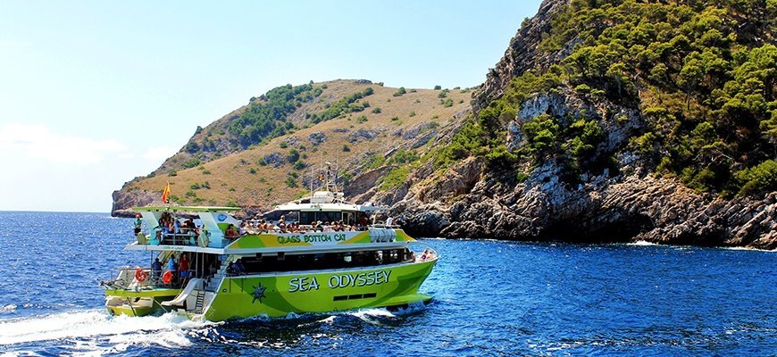 boat trip in Mallorca east coast