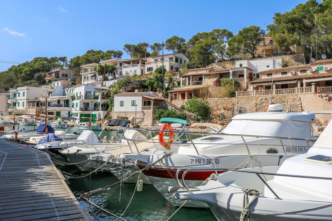 Port in Cala Figuera