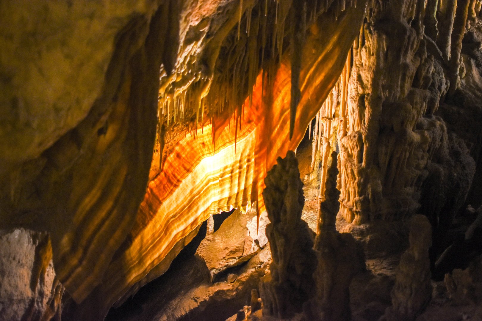 private tour to the caves of drach