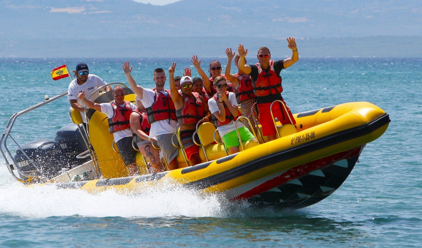 one hour tour on a speed boat